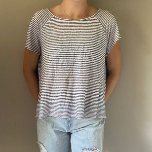 Striped black and white short sleeved tee